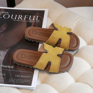 <b>Slippers</b> for Girls New Style Summer Beach Sandals Children's Essential Comfortable Footwear - Product Image 5