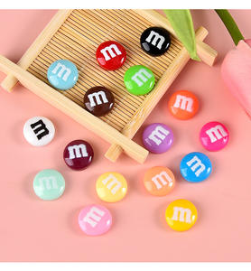 HENGXIN Hot Selling DIY Ornamente Zubehör 3D Mini Multi color <span class=keywords><strong>M</strong></span> Schokoladen tropfen Harz Charms für Schleim füller Handwerk - Product Image 4