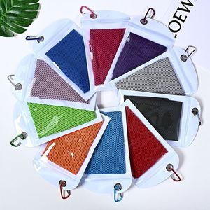 Sợi Nhỏ Thể Thao Làm Mát Khăn Siêu Thấm Phòng Tập Thể Dục Cổ Khăn Bán Buôn Nén Mô Hình Vuông Cho Bãi Biển Ngoài Trời Sử Dụng - Product Image 3