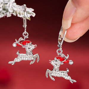 Orecchini Pendenti a Forma di Renna Natalizia per Donne, Gioielli Festivi con Cappello di Babbo Natale in Smalto - Product Image 5
