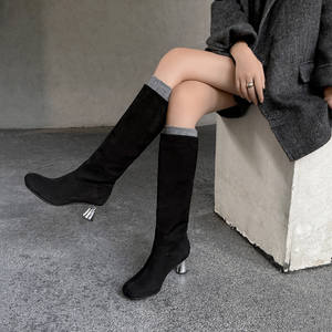 Nouvelles bottes à enfiler en cuir véritable, style rétro européen et américain, simples, toutes saisons, couleur unie, rehaussant la silhouette, pour femme, collection 2025 - Product Image 4