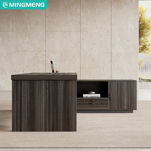 Escritorio de oficina lujoso y exquisito con un diseño simple y moderno para jefes y gerentes, escritorios para computadora con gabinetes laterales. - Product Image 5