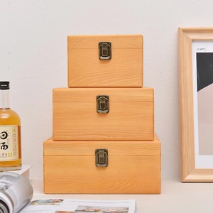 Scatola <span class=keywords><strong>di</strong></span> memoria con coperchio incernierato in <span class=keywords><strong>legno</strong></span> quadrato dipinto da te - Product Image 4