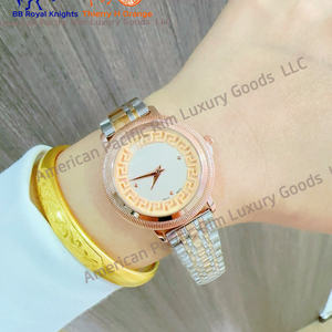 Montre-bracelet analogique à quartz minimaliste de luxe pour femmes, petite taille, boîtier carré en acier inoxydable doré, technologie Miyota - Product Image 6