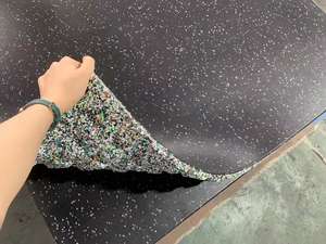 Нескользящие резиновые листы обеспечивают устойчивость на палубах лодок при любых погодных условиях - Product Image 3