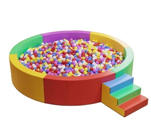 Parque Inflable WINSUN en Stock que Incluye una Piscina de Pelotas, un Foso de Esponja, un Tobogán, una Cama Elástica, un Muro de Escalada, para Alquiler - Product Image 1
