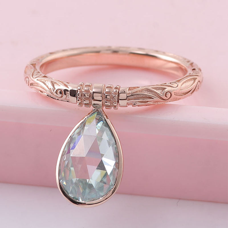 Real solid 18K gold moissanite diamond ring