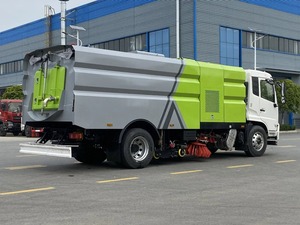 Camion balayeuse routière silencieux de 16 m³ avec réservoir intégré eau-poussière pour le nettoyage des autoroutes urbaines - Product Image 3