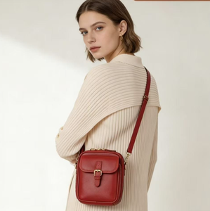 Sac bandoulière vintage imperméable en PU pour femme avec sangle réglable, rabat à boucle et fermeture éclair, idéal pour les voyages quotidiens - Product Image 4