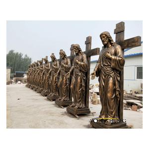 Sculpture en bronze géante personnalisée de Jésus Redresseur méditant pour décoration extérieure de jardin d'église, statue de méditation de Jésus-Christ - Product Image 4