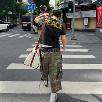 T-shirt homme vintage noir délavé avec logo personnalisé, impression DTG, coupe ample, style streetwear, manches courtes
