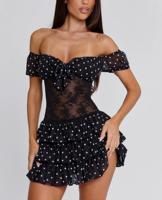 Robe Courte Femme OEM ODM Noire à Pois Épaules Dénudées 95% Polyester 5% Spandex avec Dentelle, Maille et Volants Superposés pour Soirée et Club
