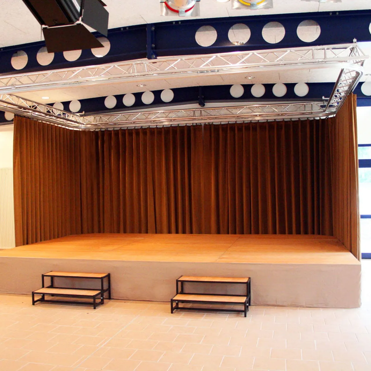 China manufacturers 100% polyester velvet School Church Theatre stage curtain custom soundproofing project curtains