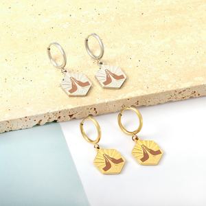 Pendientes de Acero Inoxidable con Baño de Oro de 18K y Cristales, Pendientes Hechos a Mano con Sublimación para Mujer - Product Image 2