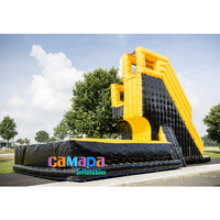 Énorme jeu gonflable commercial de saut en chute libre double, capacité 800 kg, pour 3 à 8 utilisateurs