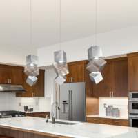 Lampadario a Sospensione LED Moderno a Forma Semplice, Lampada da Soffitto Dorata