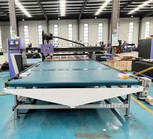 ATC CNC Router Hole Drilling Boring Unit Center with Auto Loading And Unloading Platform Tables