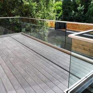Su misura 6mm sistema di <span class=keywords><strong>ringhiera</strong></span> in vetro temperato <span class=keywords><strong>parapetto</strong></span> in alluminio Frameless con installazione in acciaio e acciaio inox - Product Image 4