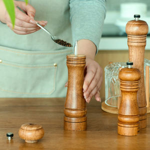 מקצועי טוב אחיזה אחיזה מנגנון קרמיקה ידני מלח עץ ופלפל שייקר טחנת תבלינים - Product Image 3