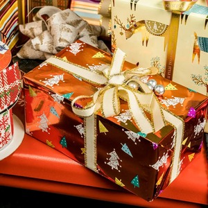 Cu'soRed Metallized Eco-Friendly Recyclable Christmas Tree Pattern Gift <b>Wrapping</b> <b>Paper</b> Roll Waterproof Digital Printing Craft - Product Image 5