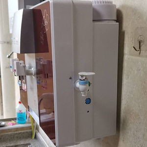 ระบบกรองน้ำแบบติดผนังระบบ Reverse Osmosis พร้อมน้ำร้อนน้ำเย็นในตัว ไม่ต้องใช้ถังเก็บน้ำ ใช้ไฟฟ้า เหมาะสำหรับห้องครัว - Product Image 2