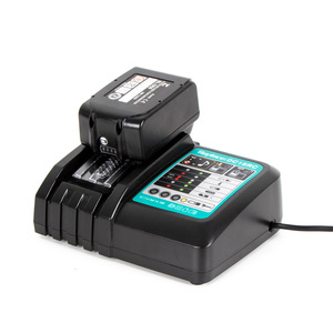 Pour <span class=keywords><strong>Makita</strong></span>, <span class=keywords><strong>chargeur</strong></span> de batterie lithium 18V <span class=keywords><strong>DC18RC</strong></span> 2A/3A, entrée AC, éclairage LED - Product Image 5