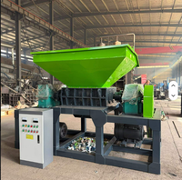 Déchiqueteuse à double engrenage automatique de type 1000 pour coques de noix de coco, palettes en bois, déchets plastiques, haute productivité 3500-4000 kg/h