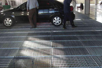 Système de grille de drainage en acier inoxydable et acier galvanisé aux normes australiennes pour passerelles et utilisation extérieure