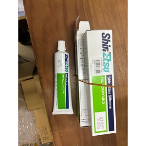ชินเอ็ตสึ KS-609 จาระบีระบายความร้อนจากญี่ปุ่น กาวอีพ็อกซี่เรซิ่นสำหรับฮีทซิงค์ - Product Image 2
