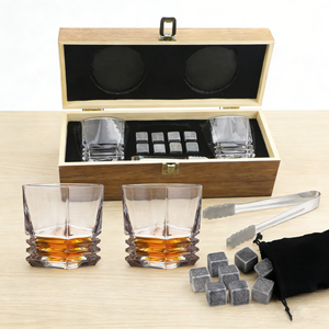 Shunstone personnalisé cristal verre à whisky coffret cadeau glaçons réutilisables Stonnes boîte en bois accessoires de barre pour la fête - Product Image 1
