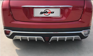 Spoiler in Fibra di Carbonio per Paraurti Anteriore con Striscia Cromata Inferiore Compatibile con Mitsubishi Eclipse Cross - Product Image 3