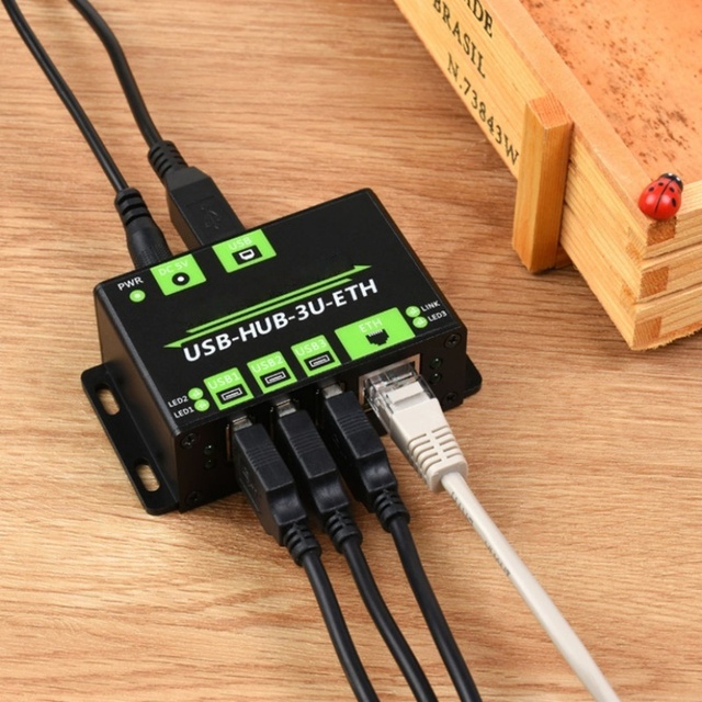 Industrial Grade USB Hub Metal 4x USB 2.0 Ports ESD Protection 480Mbps Data Rate 5V USB-B Connector in Stock