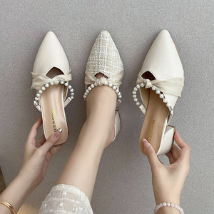 Sandálias Femininas de Verão 2026 Novas com Salto Grosso Estilo Coreano Bico Fino Meia Sandália com Tira de Fivela para Exterior Salto Baixo Estilo Fada Baotou - Product Image 5