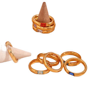 خاتم ذهبي 18 قيراط مطلي بالفولاذ المقاوم للصدأ للنساء هدية عيد ميلاد ديمبر مع ترصيع زركون مستطيل - Product Image 5