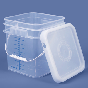 Cubo de plástico cuadrado de <span class=keywords><strong>4</strong></span> <span class=keywords><strong>litros</strong></span> y 1 galón a precio de fábrica con línea de escala para mezclar <span class=keywords><strong>pintura</strong></span> Cubo cuadrado de alta calidad con asa de tapa - Product Image 1