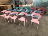 Chaises de salle à manger en plastique modernes et luxueuses de style nordique pour la maison, la cuisine, le restaurant, le café, en promotion