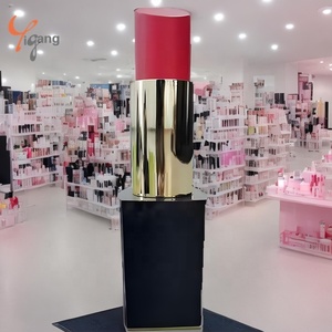 Statua di Rossetto Gigante a Grandezza Naturale in Resina FRP Personalizzata di Fabbrica, Espositore da Banco per Negozi di Cosmetici in Fibra di Vetro, Oggetti Scenici per Cosmetici, Artigianato in Resina - Product Image 3