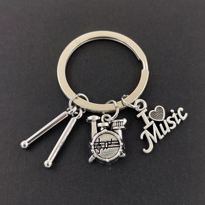 Vente en gros de porte-clés « J'aime la musique » : mini batterie, guitare, microphone, pendentif pour les amateurs de musique - Product Image 4