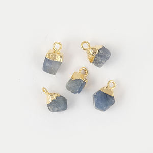 Fabuloso zafiro azul crudo septiembre piedra colgante plata esterlina sólida chapado en oro Unisex para ocasiones de cumpleaños regalo - Product Image 2