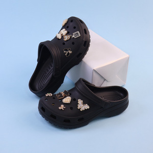 Sabots pour enfants antidérapants, sandales d'extérieur pour filles, printemps-été, motif ours en strass noir, beige, café, kaki, gris, rose, blanc - Product Image 1