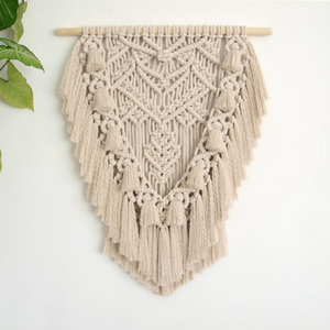 Décoration murale en macramé tendance et moderne - Product Image 1