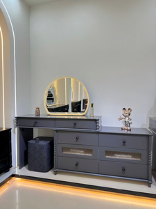 Table de maquillage moderne avec miroir éclairé et tiroirs de rangement pour meubles de chambre - Product Image 1