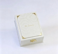 Caja de Regalo de Aceite Perfumado en Envase de Cuero de 50 ml, Colección de Terciopelo, Fragancia de Lujo, Botella de Aceite Esencial, Materiales Reciclados, Moderno