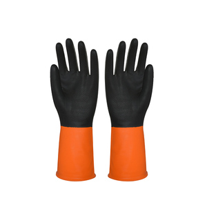 Fabricant chinois de gants de lavage en caoutchouc industriel noir et jaune, <span class=keywords><strong>pour</strong></span> <span class=keywords><strong>le</strong></span> ménage et la fabrication de tampons à récurer en latex - Product Image 1