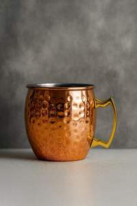 Taza de Cobre Martillado con Asa de Latón, Taza Premium para Beber, Ideal para Cócteles Moscow Mule, Cerveza, Café y Uso en el Hogar o Bar - Product Image 3