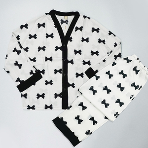 Fabricant Logo personnalisé Ensemble de vêtements de nuit en tissu tissé en polyester doux surdimensionné pour femmes Pyjamas de loisirs respirants Automne Printemps - Product Image 2