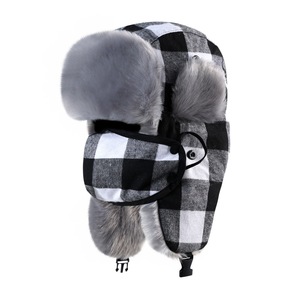 Gorro de piloto a cuadros unisex con orejeras forradas de piel sintética, gorro de invierno a prueba de viento, gorro de aviador para clima frío. - Product Image 6