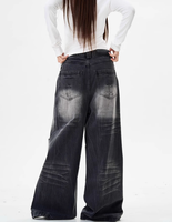 Jean en denim foncé coupe droite ample style rétro américain, marque streetwear vintage, taille mi-haute décontractée pour femme, idéal pour l'été