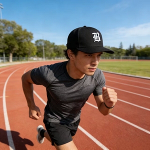 Gorra de Béisbol de Algodó<span class=keywords><strong>n</strong></span> 100% de 6 Paneles con Estampado de Patró<span class=keywords><strong>n</strong></span> de 26 Letras Personalizadas, Bordado 3D y Cierre de Hebilla Doble - Product Image 2