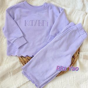 Set coordinato in <span class=keywords><strong>felpa</strong></span> e <span class=keywords><strong>pantaloni</strong></span> in French Terry per neonate e bambine, personalizzabile con ricamo, completo primaverile con <span class=keywords><strong>felpa</strong></span> a bordo smerlato per <span class=keywords><strong>bambina</strong></span> 2026 - Product Image 2